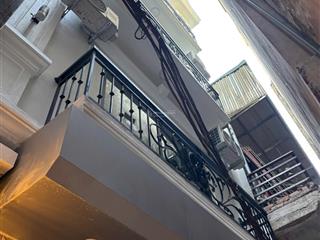 Bán nhà tam trinh  cạnh cầu mai động  32m2  5 tầng thang máy, giá 8.9 tỷ mới koong .
