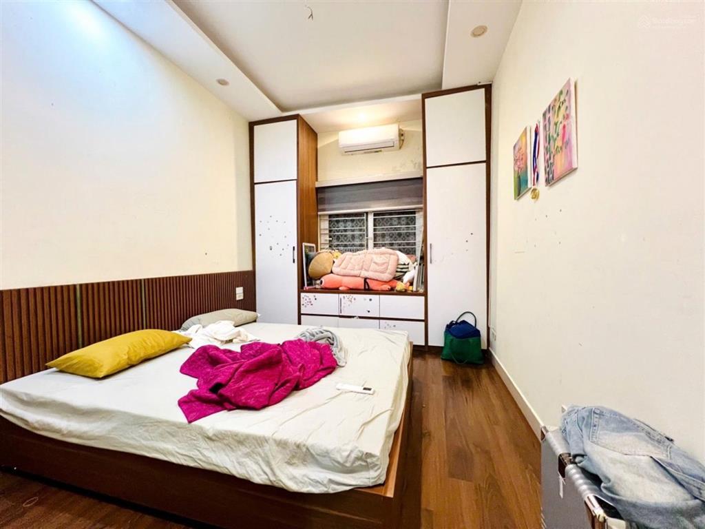Bán nhà mai động  đền lừ  37/42m2. phân lô ô tô, ngõ thông. giá 9,5 tỷ, dân xây siêu đẹp