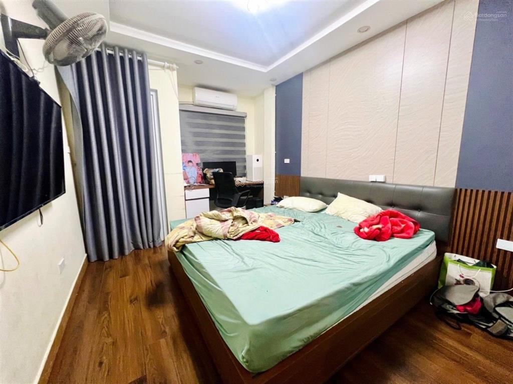 Bán nhà mai động  đền lừ  37/42m2. phân lô ô tô, ngõ thông. giá 9,5 tỷ, dân xây siêu đẹp