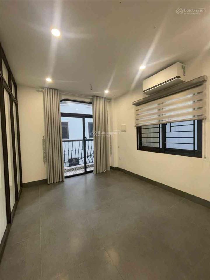 Bán nhà phố đại la  hai bà trưng  1 nhà ra phố, lô góc 3 mặt thoáng, giá 7.7 tỷ , cực đẹp.