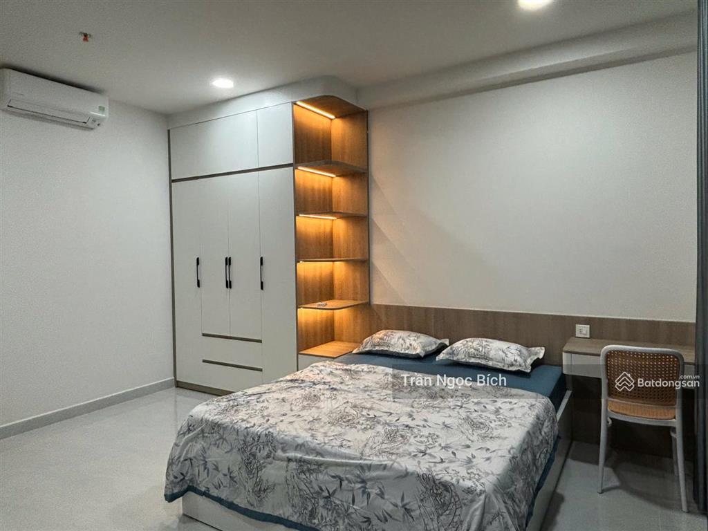 Bán gấp căn hộ lavida plus 37m2 giá 2,3 tỷ bao gồm nội thất đầy đủ, có hợp đồng thuê sẵn