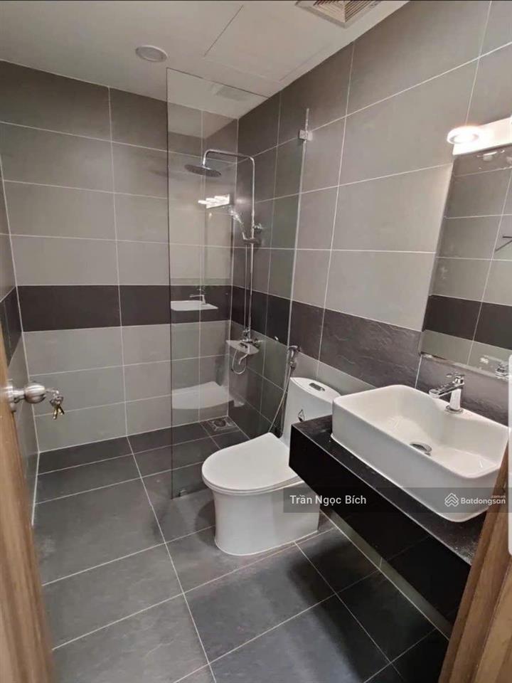 Bán gấp căn hộ sunrise riverside 2pn 2wc giá 4,8 tỷ có sổ hồng nội thất cao cấp có hđt 15 triệu