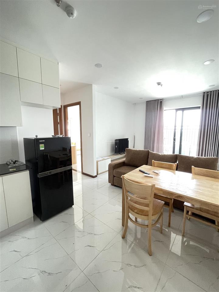 Cho thuê 2pn 2wc giá 9 triệu cc hưng phát 1 đầy đủ nội thất, tiện ích ngoại khu đỉnh nóc kịch trần