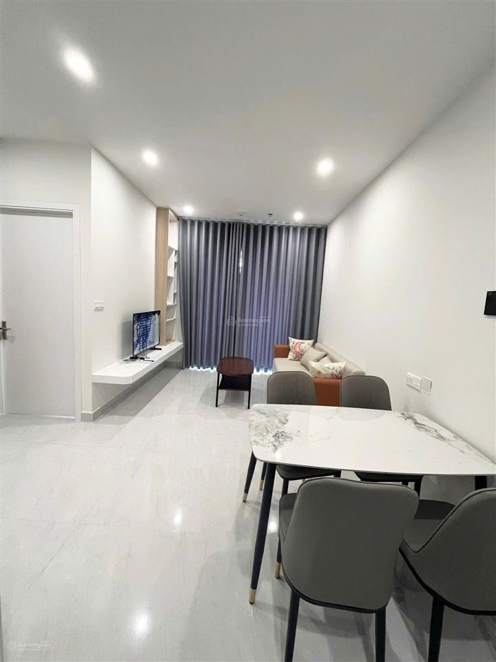 Cho thuê 2pn 1wc giá 9 triệu cc hưng phát silver star đầy đủ nội thất, xem nhà dễ, ở được liền