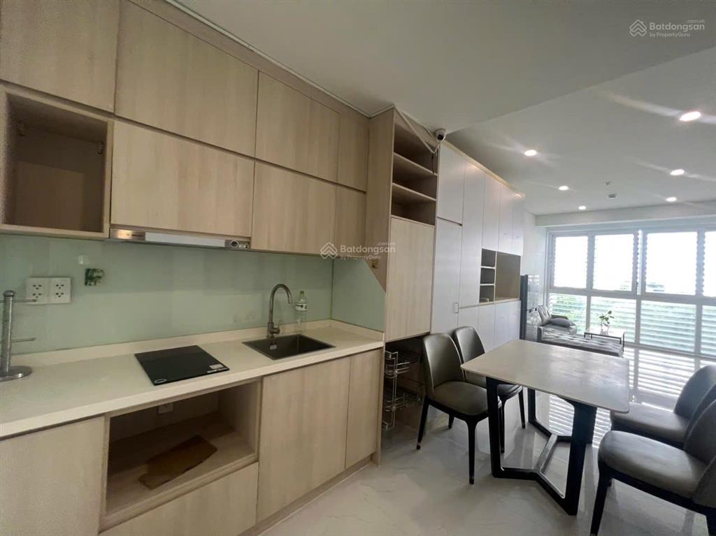 Cho thuê 1pn 1wc giá 8 triệu cc hưng phát silver star đầy đủ nội thất, phòng riêng. có pass xem nhà