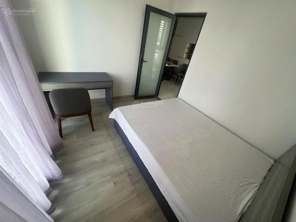 Cho thuê 1pn 1wc giá 8 triệu cc hưng phát silver star đầy đủ nội thất, phòng riêng. có pass xem nhà