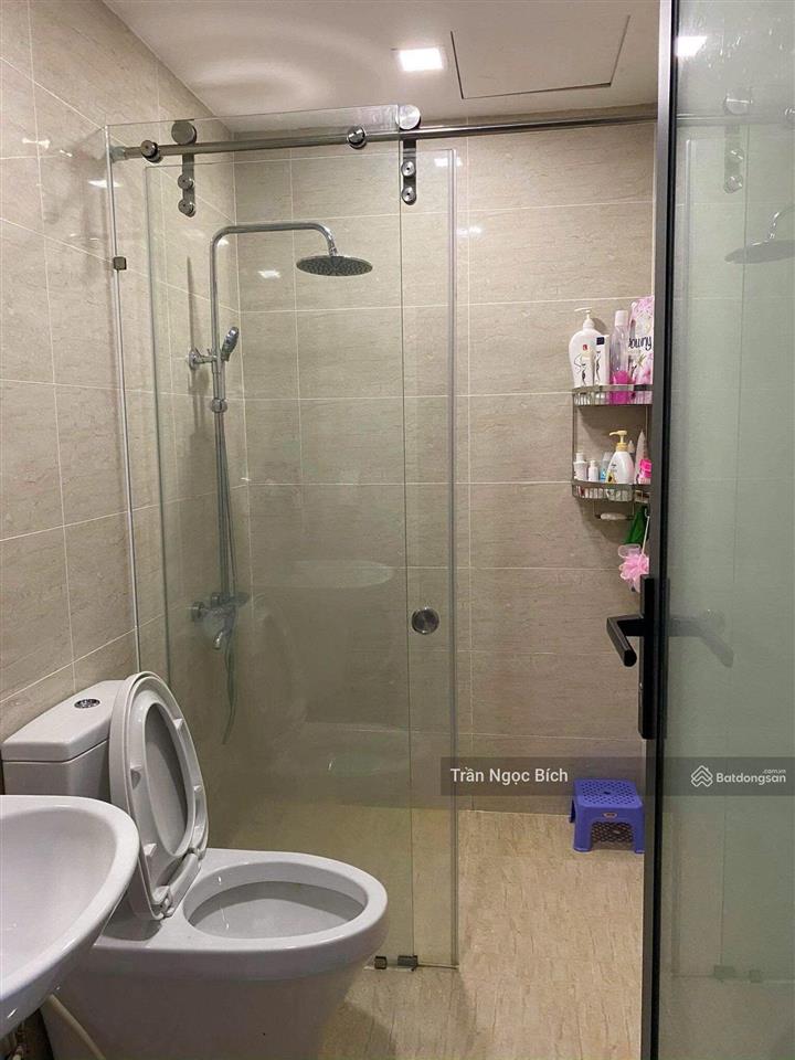 Cho thuê 1pn 1wc giá 8 triệu cc hưng phát silver star đầy đủ nội thất, phòng riêng. có pass xem nhà