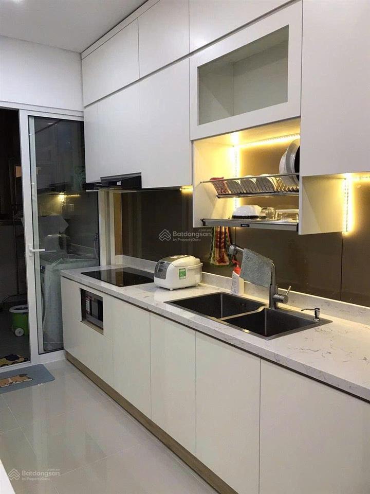 Bán căn hộ 2pn, 2wc dragon hill 2, giá 4,3 tỷ, 70m2 giá hời khu  đầy đủ nội thất vào ở ngay