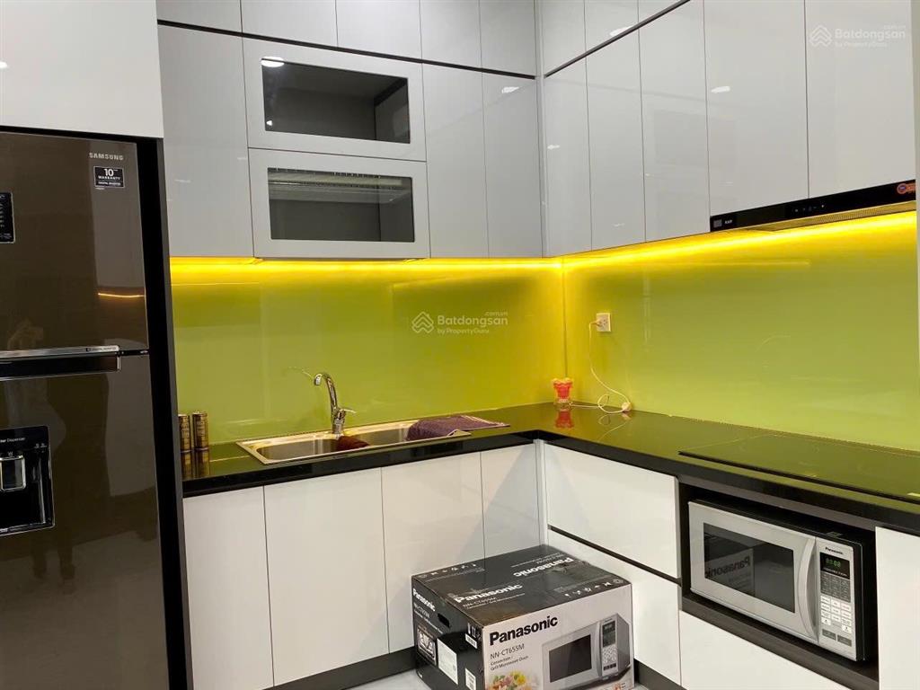 Bán căn hộ 2pn, 2wc dragon hill 2, giá 4,3 tỷ, 70m2 giá hời khu  đầy đủ nội thất vào ở ngay