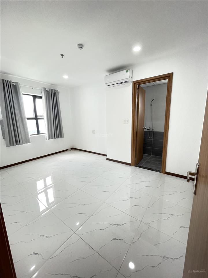 Gấp bán căn hộ hưng phát giá dưới 3 tỷ, 86m2, 2pn, 2wc, view đẹp, đã có sổ hồng