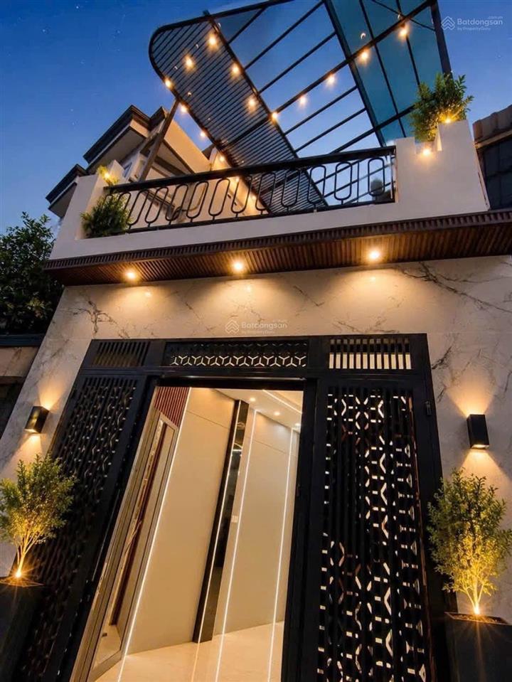 Bán nhà 4pn 4wc, 5,9 tỷ, 45m2 ở phú thuận, q7, hcm