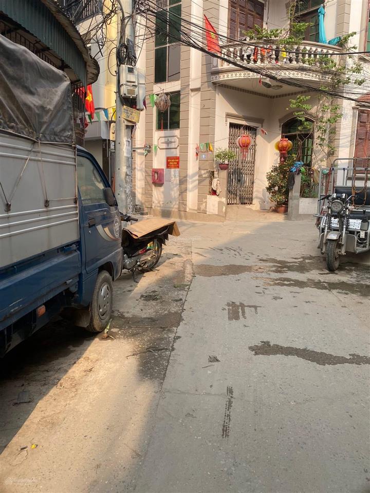 Mảnh đất vàng ngay văn tiến dũng, quận uỷ bắc từ liêm  ô tô vào đất  mặt tiền hơn 9m giá hơn 9 tỷ