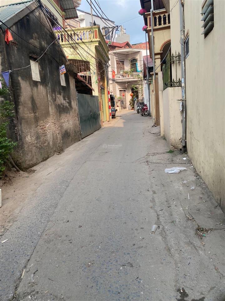 Mảnh đất vàng ngay văn tiến dũng, quận uỷ bắc từ liêm  ô tô vào đất  mặt tiền hơn 9m giá hơn 9 tỷ