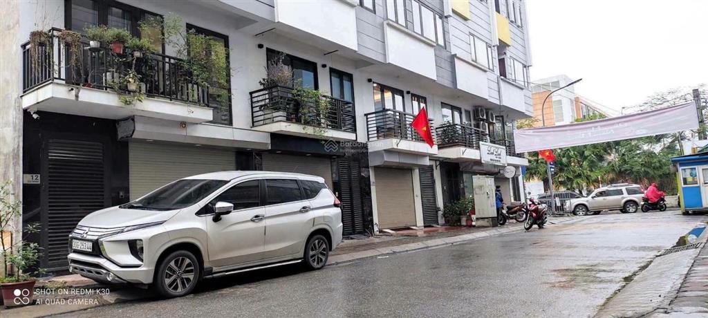 Cho thuê căn hộ khu vực vip nhất phố gia quất, ở gia đình giá cực êm