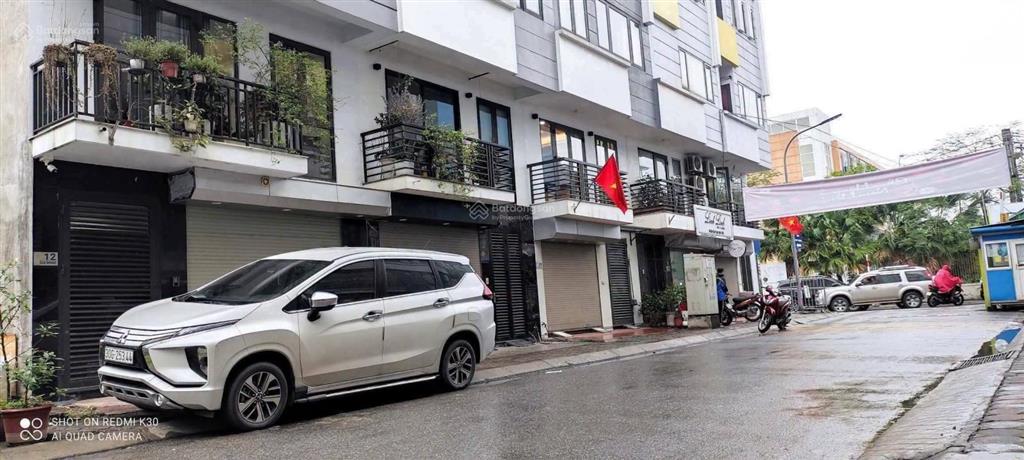 Cho thuê căn hộ đẹp, vị trí vip nằm ngã ba phố gia quất, vỉa hè ô tô tránh đỗ, giá êm