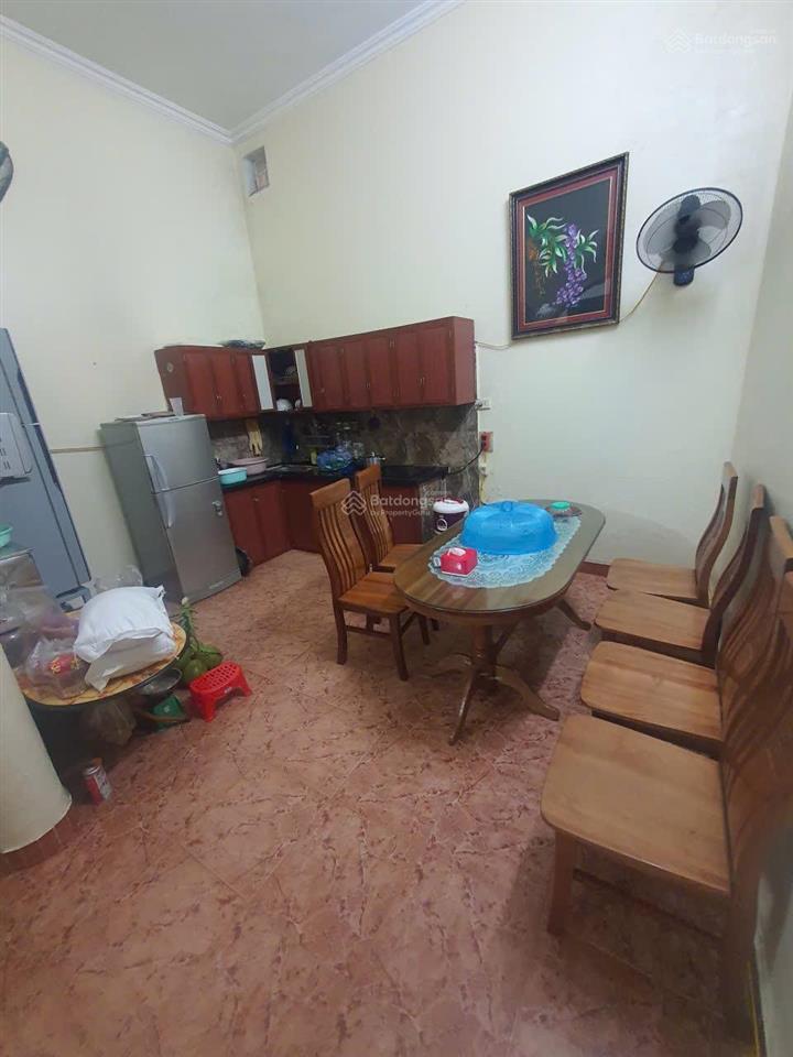 Bán nhà đất phố hà trì tặng nhà 3 tầng dân xây chắc chắn, dt 62m2, 2 thoáng, oto vào nhà