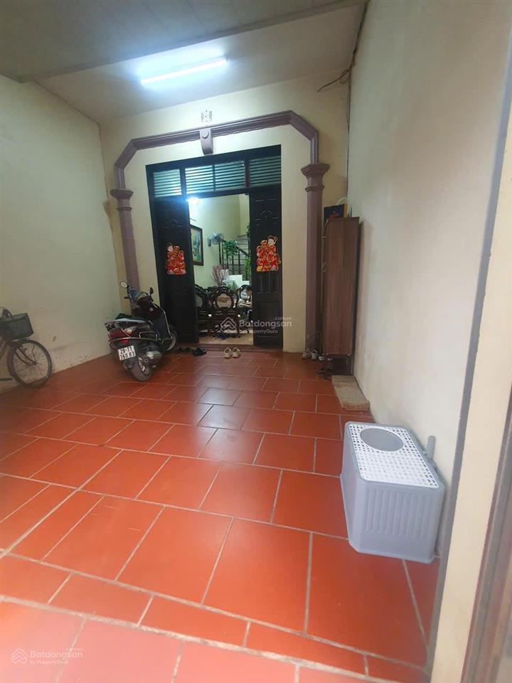 Bán nhà đất phố hà trì tặng nhà 3 tầng dân xây chắc chắn, dt 62m2, 2 thoáng, oto vào nhà