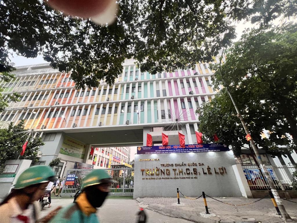 Bán nhà đất phố hà trì tặng nhà 3 tầng dân xây chắc chắn, dt 62m2, 2 thoáng, oto vào nhà
