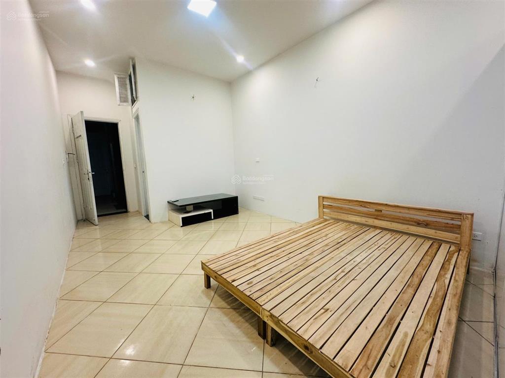 Chính chủ cho thuê căn hộ khép kín mặt phố phương mai full tiện ích vị trí trung tâm