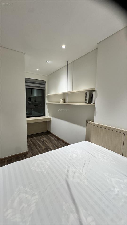 Bán cc 3pn, 2wc tại 200 đường 3/2, p12, q10, 12,9 tỷ, view đẹp.  0907 895 ***  trinh