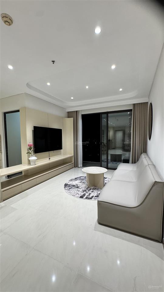 Bán cc 3pn, 2wc tại 200 đường 3/2, p12, q10, 12,9 tỷ, view đẹp.  0907 895 ***  trinh