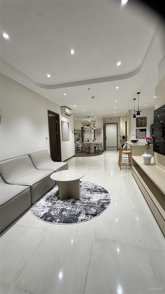 Bán cc 3pn, 2wc tại 200 đường 3/2, p12, q10, 12,9 tỷ, view đẹp.  0907 895 ***  trinh