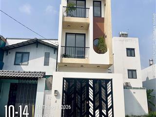 Nhà mới đón tết, đường 8m, 3 lầu, chỉ 4,95 tỷ