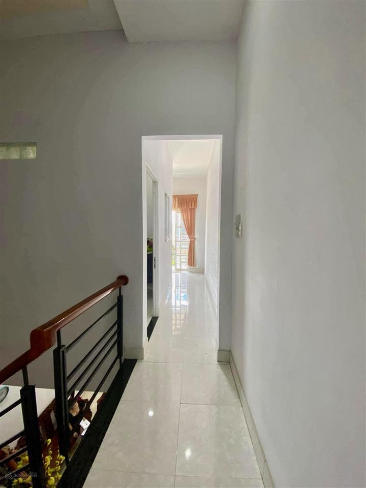 Hiếm xe hơi vi vu  nhà hoàn công đầy đủ sổvuông đẹp56m22 lầu chỉ 4.1tỷ tl long trường tp