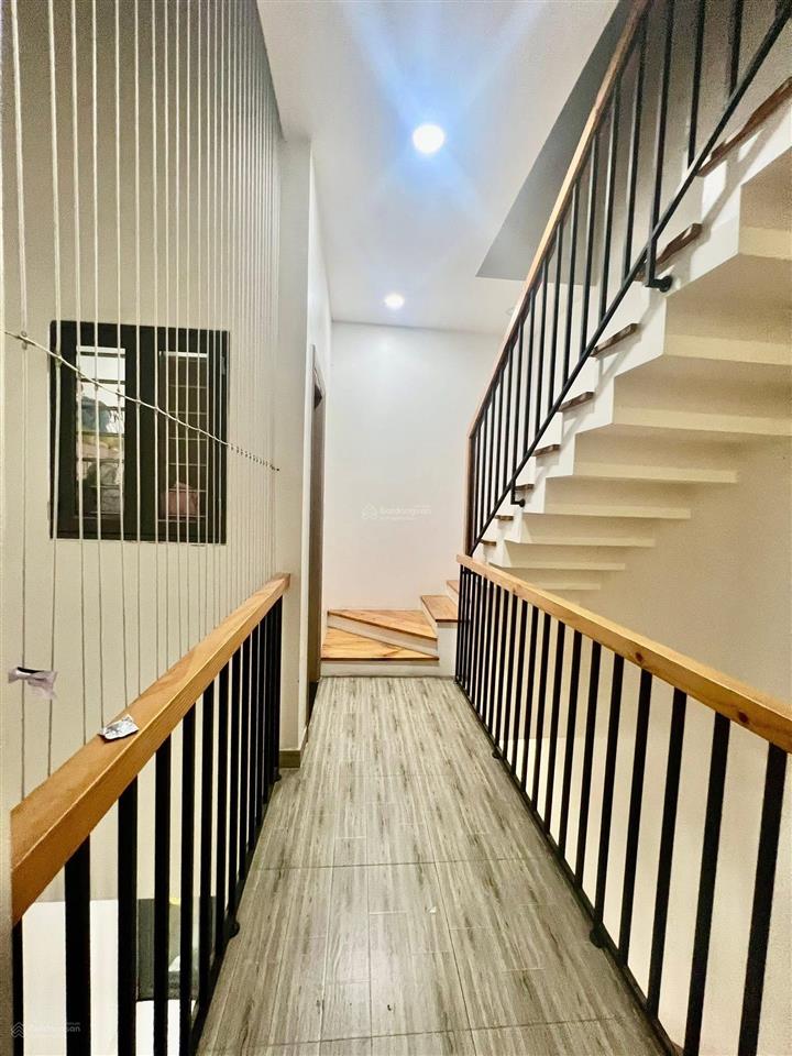 Bán nhà 3 tầng 71 m23 lầu đường 10m giá 5.6ty trường lưu, p.long trường, tp. thủ đức