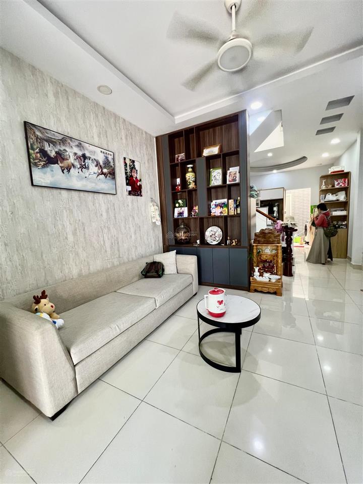 Tặng full nội thất võ văn hát nhà 2 tầng hẻm ô tô long trường q9