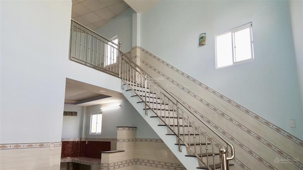 Hàng hiếm rẻ nhất phường long trường70,5m2  2 lầu hoan công3.9tỷđường 9m