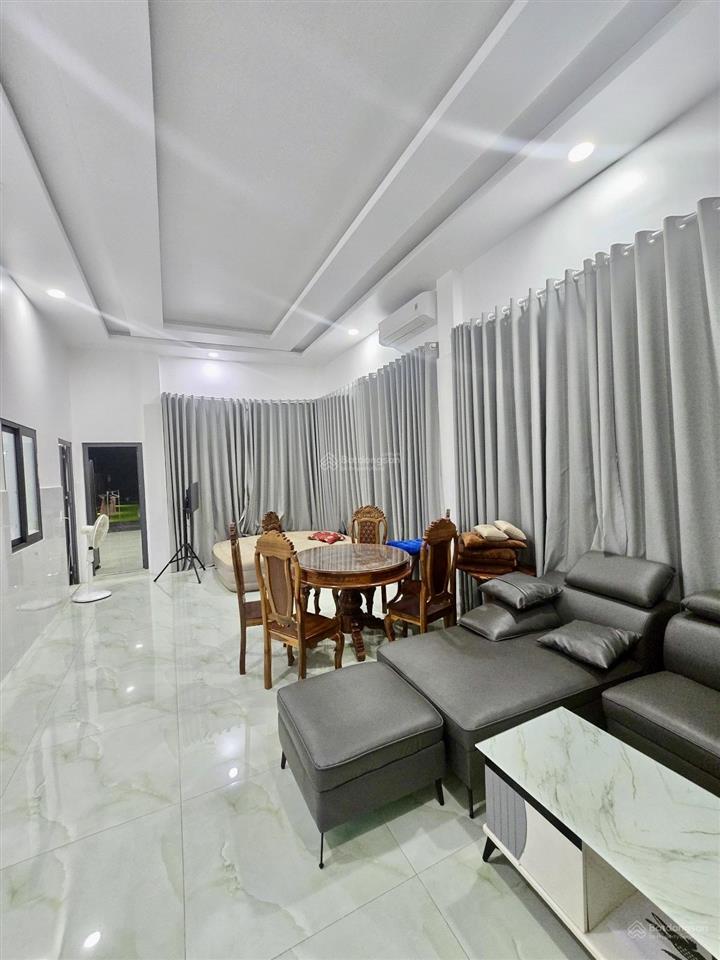 Biệt thự vườn long trường thủ đức  622m2 đất  ngang 12m  hồ bơi riêng đường 9m