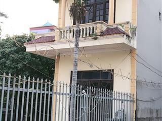 Bán nhà đẹp mảnh đất đẹp tại tổ 7 tt quang minh dt 60m2
mt 5'm ô tô vào tận cửa