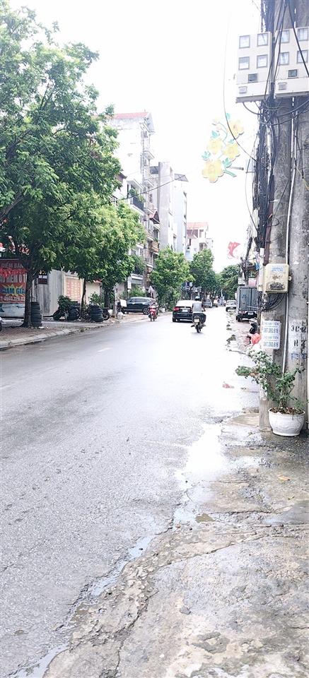 Nhà gỗ 2 tầng siêu đẹp, 2 mặt đường ô tô tránh kinh doanh đỉnh, cách võ văn kiệt chỉ 300m