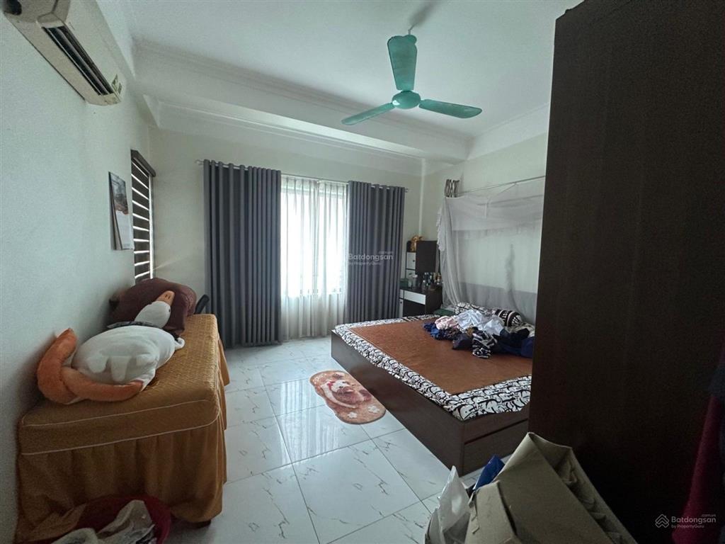 Bán nhà 3 tầng đẹp đất đấu giá ô tô 45 chỗ đỗ cửa chỉ 10,5 tỷ
giá bán 10,5 tỷ (có thương lượng)
