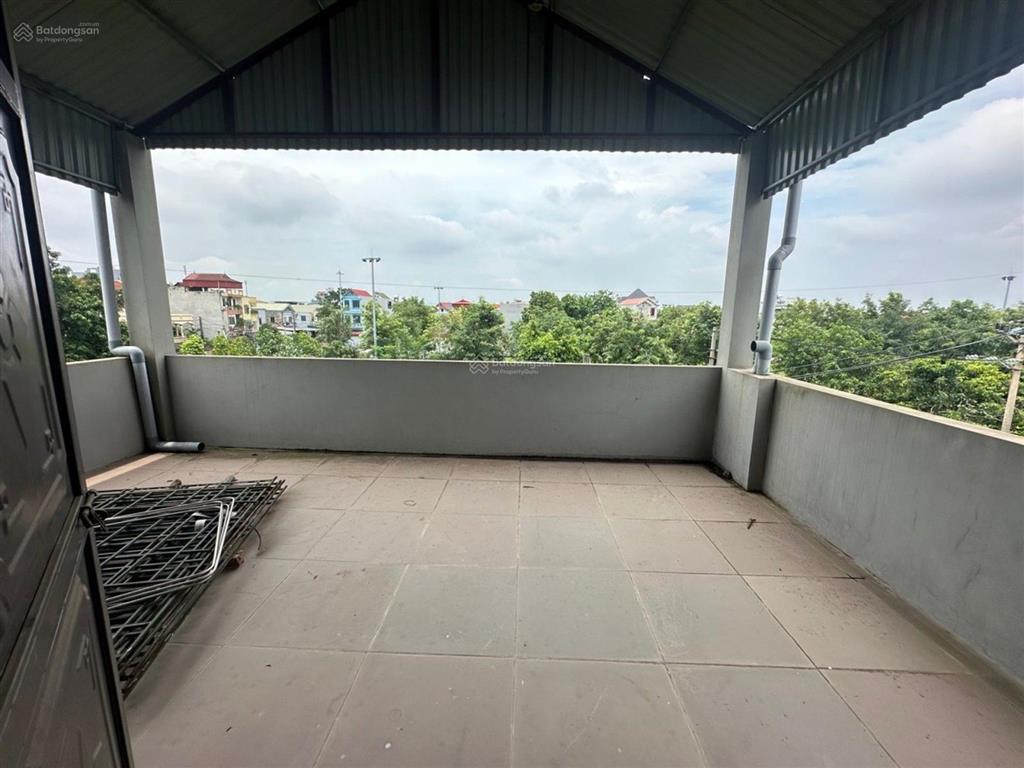 Bán nhà 3 tầng đẹp đất đấu giá ô tô 45 chỗ đỗ cửa chỉ 10,5 tỷ
giá bán 10,5 tỷ (có thương lượng)