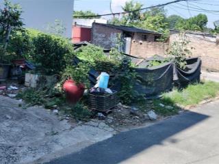 Đường thông oto  cách vài nhà ra bìa làng và sân chơi quy hoạch năm sát trường học cấp 3 c