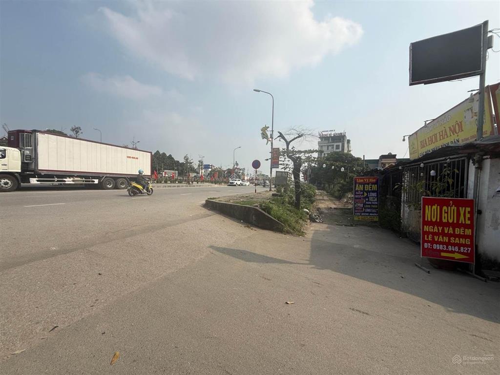 Đất vuông mặt phố căn mày đang kinh doanh nhà nghỉ 8 tầng thanh máy 25 dòng tiền ổn định 150tr/ th