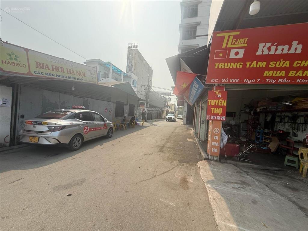 Đất vuông mặt phố căn mày đang kinh doanh nhà nghỉ 8 tầng thanh máy 25 dòng tiền ổn định 150tr/ th