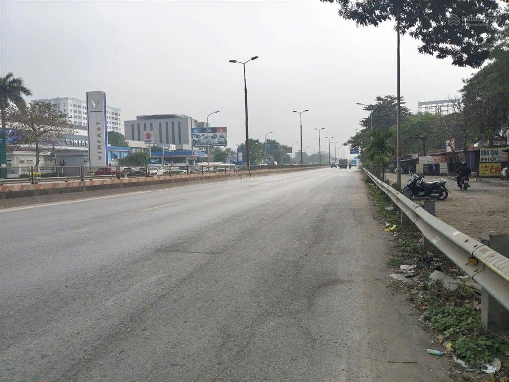 Bán nhà 4 tầng lô góc 2 mặt tiền quang minh, mê linh giá nhỉnh 5 tỷ có thương lượng