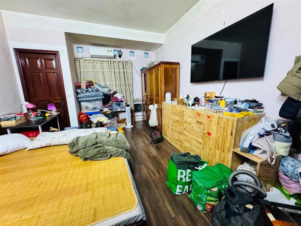Nhà 3 tầng mặt đường chính thôn ô tô vào sân 101,2m full thổ giá 12 tỷ vị trí 101.2