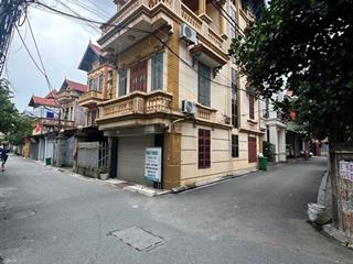 Thông ô tô tránh. bán đất tặng nhà biệt thự đẹp lung linh. khác chỉ việc xách va ly về ở