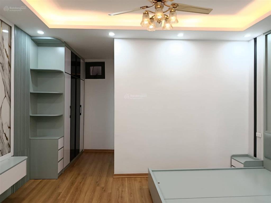 50m ra ô tô bạch mai, 2 thoáng, kinh doanh, sổ riêng 30m2, mặt tiền đẹp, 3 ngủ full nội thất