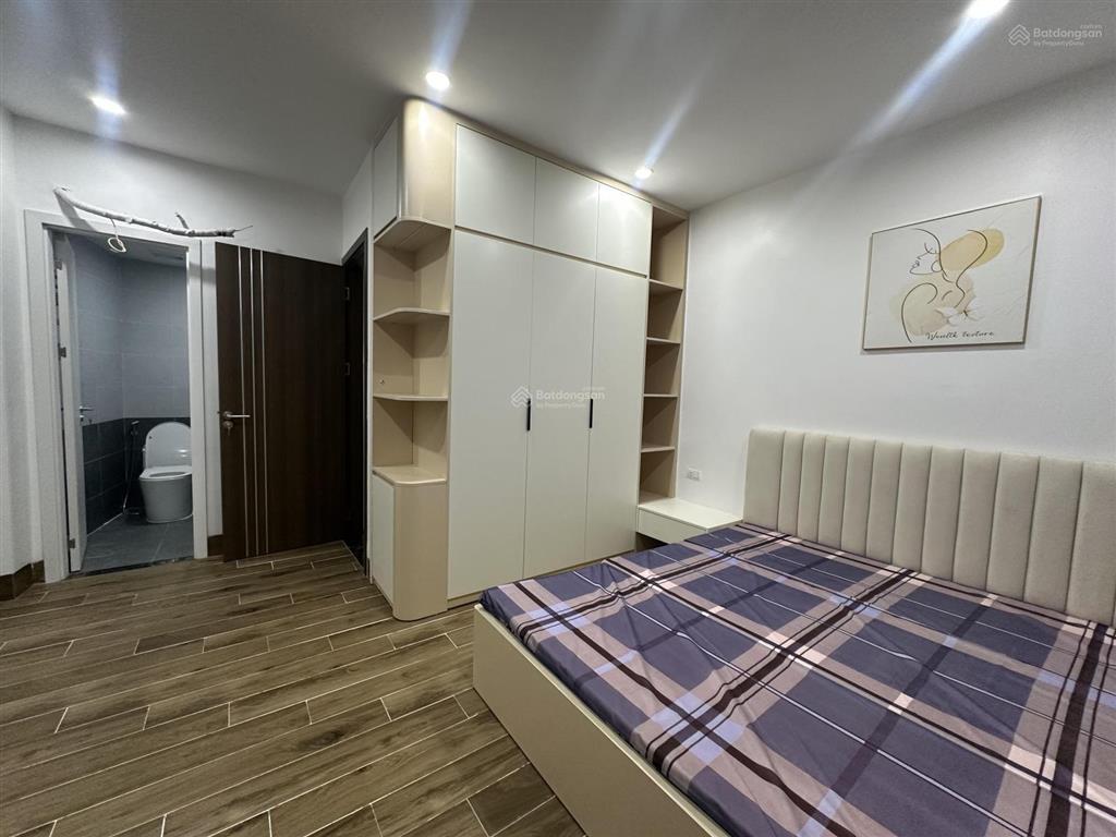 Nguyễn đức cảnh ngõ nông gần hồ đền lừ, 2 mặt thoáng, sân riêng, 42m2 x 5t xây mới tặng nt, sđcc