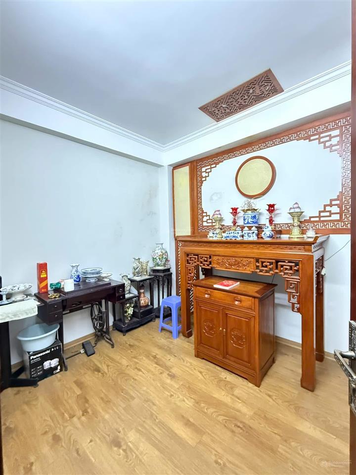 Nguyễn đức cảnh, ôtô đỗ cửa, kinh doanh, mt đẹp 5m, sổ đẹp, gần hồ, 5 tầng đủ công năng, qh ổn