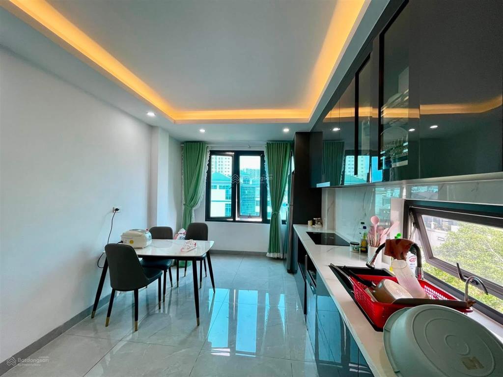 Hơn 6 tỷ nhà lô góc đại la, 1 nhà ra mặt phố, kinh doanh, nhà mới ở ngay 39m2 x 5 tầng, sđcc