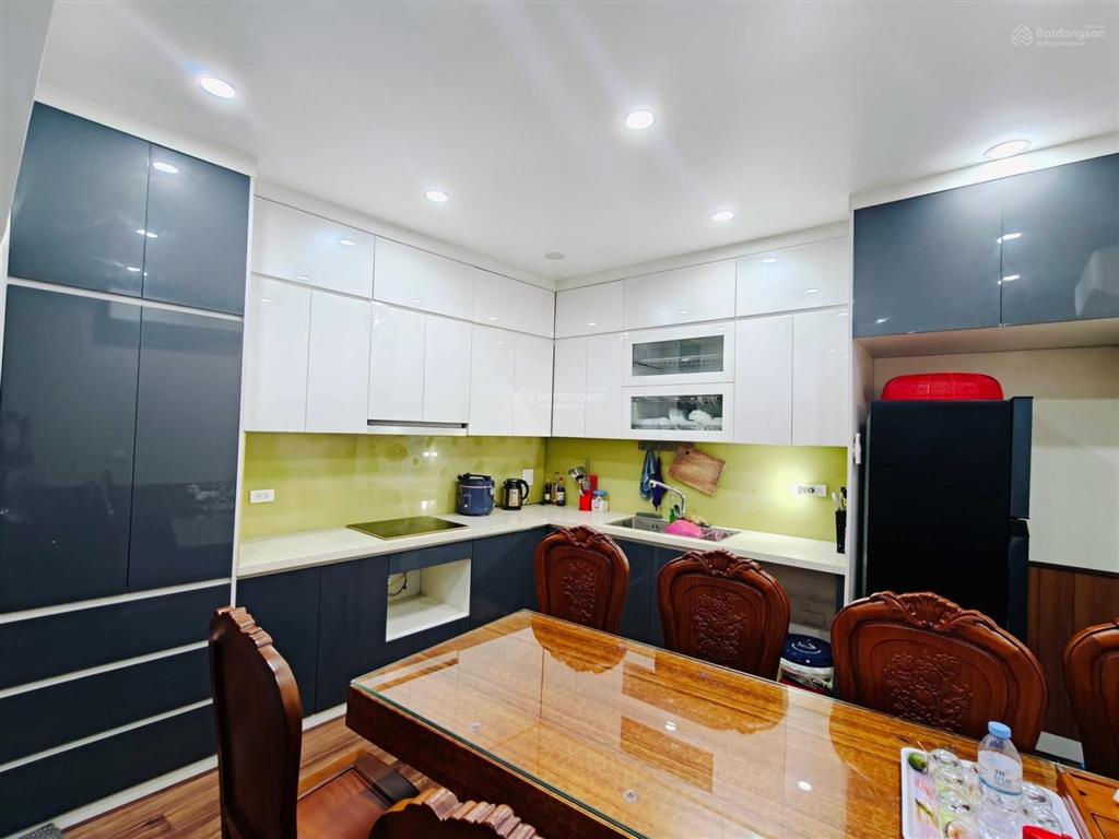 Phố kim ngưu, 2 thoáng 1p ra mặt phố, kinh doanh, ko quy hoạch, full nội thất, 46m2 mặt tiền 4.3m