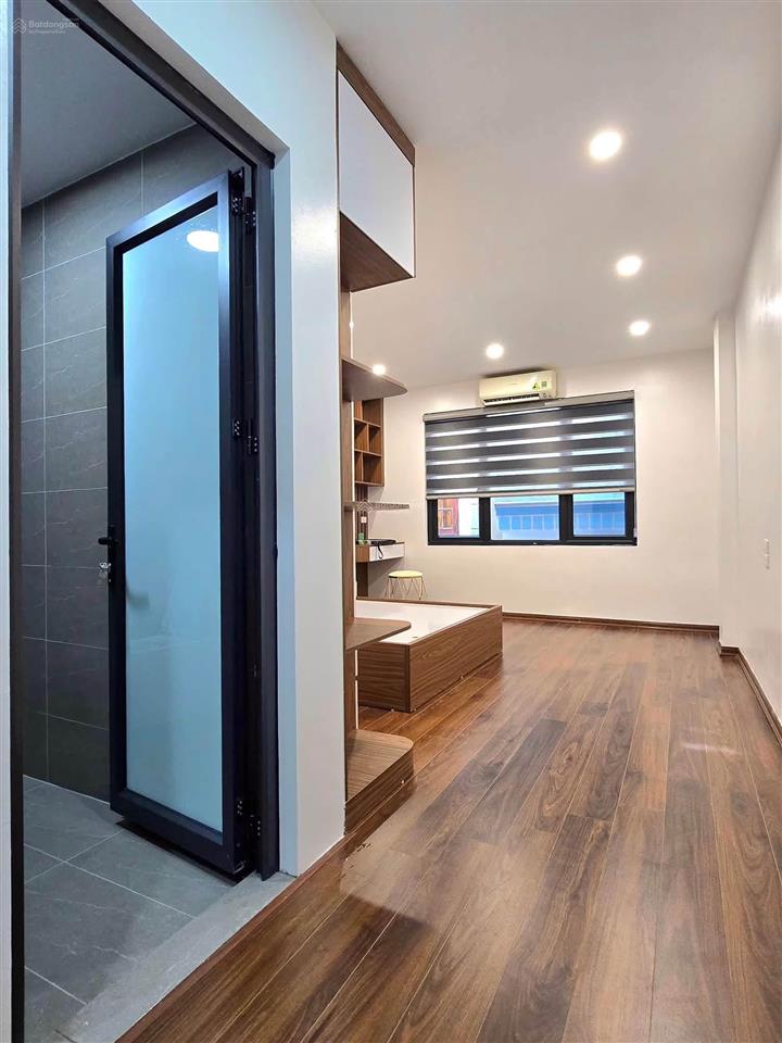 Lô góc bạch mai, 30m ra ô tô, ngõ thông 2 thoáng, tặng nội thất, sổ đỏ cc ko qh, 45m2 * 5t