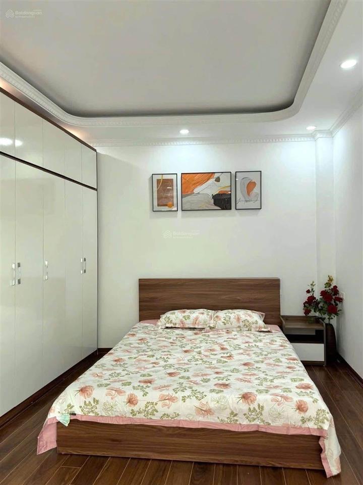Nhà lô góc trần đại nghĩa, 10m ra ô tô, 6 tầng thang máy, nội thất xịn, sđcc, quy hoạch ổn định