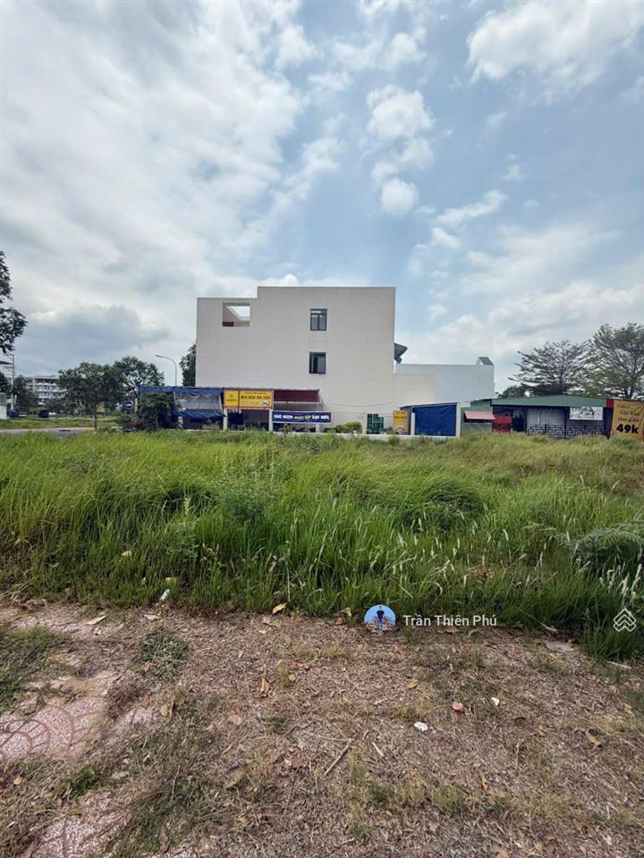 Bán đất tại n4, p 6, tân an, 4,85 tỷ, 120m2, sổ sẵn, giá còn thương lượng 0934 022 ***